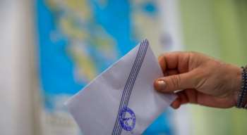 Πώς το Μαξίμου διεκδικεί 1,5% από το ΠΑΣΟΚ και γιατί έτσι ελπίζει σε έκπληξη στις εκλογές