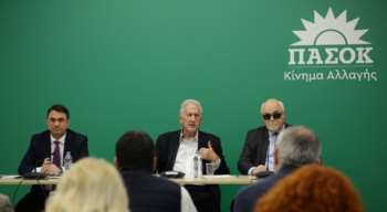 Γκρίνιες για τα στελέχη του ΠΑΣΟΚ που επιστρέφουν…αφού εγκατέλειψαν το κόμμα μέσα στην κρίση για τον ΣΥΡΙΖΑ