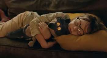 O κακός λύκος μαθαίνει ότι τα άλλα ζώα δεν... τρώγονται: Η χριστουγεννιάτικη διαφήμιση που έλιωσε τους Γάλλους