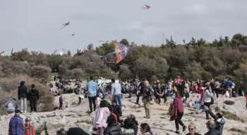 Πότε "πέφτουν" φέτος Τσικνοπέμπτη, Καθαρά Δευτέρα και Πάσχα