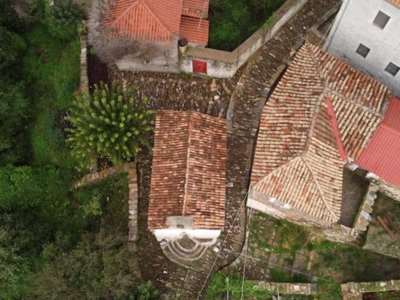 Όταν ένα καλντερίμι στη Μάνη γίνεται μανιφέστο σύγχρονης αρχιτεκτονικής