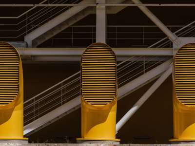 Η σημερινή Ελλάδα ως πύλη εμπορίου, κόμβος δεδομένων και με γραφεία ποιότητας