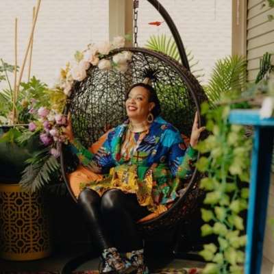 Αυτές οι 7 γυναίκες είχαν έναν ιερό σκοπό. Και έγινε το επάγγελμά τους