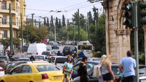 &quot;Τρώμε&quot; τη ζωή μας στο μποτιλιάρισμα: 70 χαμένες ώρες στην Αθήνα και 22 στη Θεσσαλονίκη το χρόνο