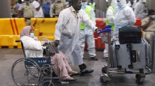 Βρετανία: Χρειάζονται 2.000.000 εμβολιασμοί την εβδομάδα για να αναχαιτιστεί το τρίτο κύμα κορονοϊού