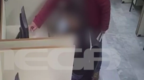 Το μεγάλο &quot;κόλπο&quot; με τις άδειες οδήγησης: Πως ο εξεταστής βοηθούσε εξεταζόμενο [Βίντεο-ντοκουμέντο]