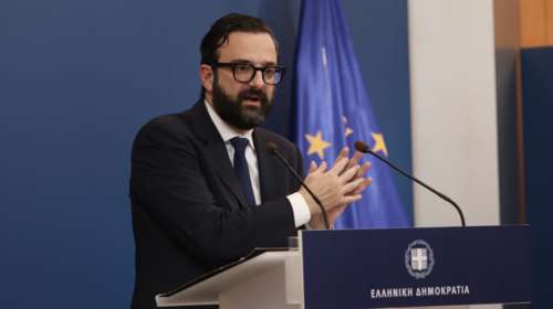 Tαραντίλης για την επίθεση στο γραφείο του Βαρβιτσιώτη: &quot;Η βία δεν έχει θέση στη δημοκρατία&quot;