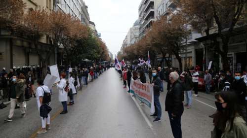 Επέτειος Πολυτεχνείου: Το &quot;τερμάτισε&quot; το ΚΚΕ- Και 3η διαδήλωση μελών του ΠΑΜΕ στη Θεσσαλονίκη