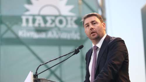 Εκλογές 2023- Ανδρουλάκης: &quot;Η λεηλασία του ΠΑΣΟΚ τελείωσε&quot; - Σφοδρή επίθεση σε Μητσοτάκη και Τσίπρα