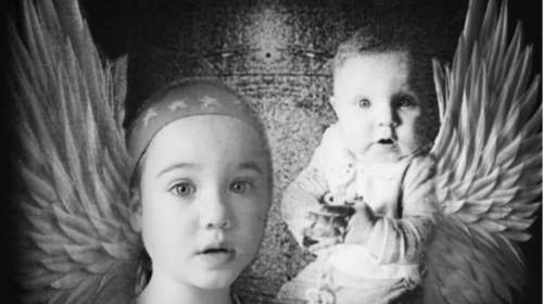 Πάτρα: &quot;Ακούμε ότι σας σκοτώσαμε - Κοριτσάρες μου μιλήστε&quot; - Τι λέει η θεία για τον ένα χρόνο από τον θάνατο της Ίριδας