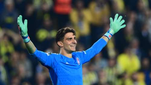 Ολυμπιακός: Καταπληκτικός ο Τζολάκης - Eπιασε σε ένα βράδυ όσα πέναλτι δεν είχε αποκρούσει σε όλη του την καριέρα