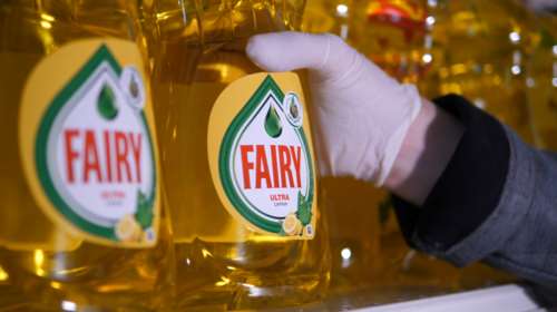 P&amp;G: Φροντίζει στην πράξη αυτούς που έχουν ανάγκη - Το τραπέζι της αγάπης και η κοινωνική προσφορά ύψους 300.000 ευρώ