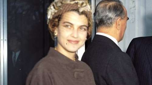 Μια Νύχτα στο Ηρώδειο: Κωνσταντίνος και Αμαλία Καραμανλή σε ρεσιτάλ κομψότητας τη δεκαετία του &#39;60