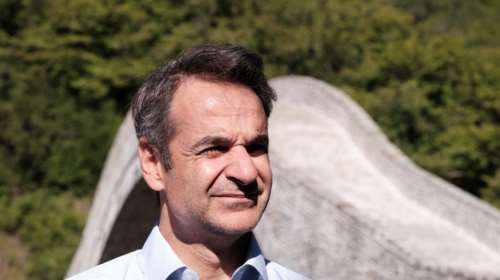 Μητσοτάκης: Θαύμα πολιτιστικής κληρονομιάς το γεφύρι της Πλάκας [Εικόνες]