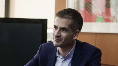 Μπακογιάννης για Ηλιόπουλο με αφορμή τον "Μεγάλο Περίπατο": "Βάζει και βγάζει το κομματικό του κοστούμι"