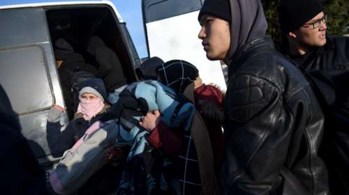 Τούρκος ΥΠΕΣ: Έχουν φύγει 76.358 πρόσφυγες από την Αδριανούπολη