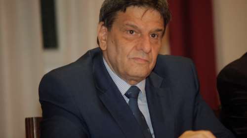 Αλέξης Μανθεάκης: Πέθανε ο πρώην εκπρόσωπος Τύπου της Αθηνάς Ωνάση