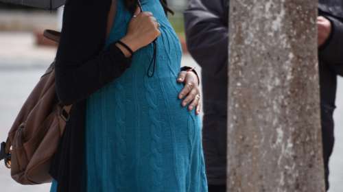 Κως: Απόπειρα βιασμού, αρπαγής και ενδοοικογενειακή βία σε βάρος εγκύου από τον σύντροφό της και τους συγγενείς του