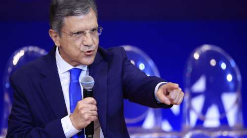 Η &quot;Καθημερινή&quot; ειρωνεύεται τον Αυτιά: Οσο υπάρχουν άνθρωποι σαν τον ευρωβουλευτή, η ανθρωπότης δεν θα κινδυνεύσει