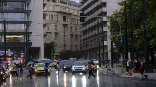 Αστατος ο καιρός την Κυριακή: Σε ποιές περιοχές θα σημειωθούν βροχές και καταιγίδες