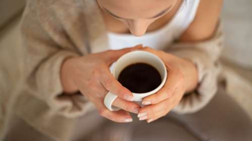 Πόσοι καφέδες την ημέρα μπορούν να μειώσουν το κίνδυνο άνοιας - Τα στοιχεία που ευνοούν τους λάτρεις της καφεΐνης