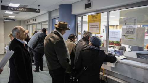 Παράδοξο:  Πάνω από 30 χιλιάδες φορολογικές δηλώσεις μέσα στο Πάσχα- Ποιοι βιάζονται και γιατί