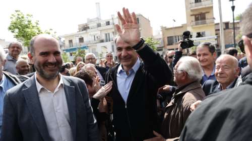 Προγνωστικά εκλογών: Γιατί η δεύτερη θητεία είναι ο κανόνας για τους Ελληνες πρωθυπουργούς από τη μεταπολίτευση και μετά