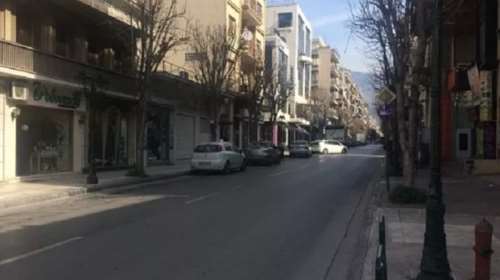 Βόλος: Συνελήφθη 56χρονος που καταδίωκε στους δρόμους τον κορονοϊό - Στο κεφάλι φορούσε φωτάκια led...