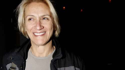 38 χρόνια πριν: Η Καίτη Κωνσταντίνου στην Επίδαυρο με μαύρα μαλλιά