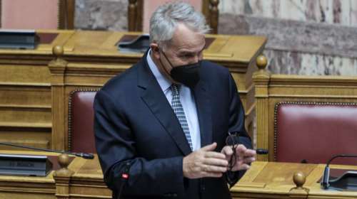 Βορίδης: Αυξάνεται κατά 3 ημέρες η άδεια στους γονείς που νοσούν τα παιδιά τους από κορονοϊό