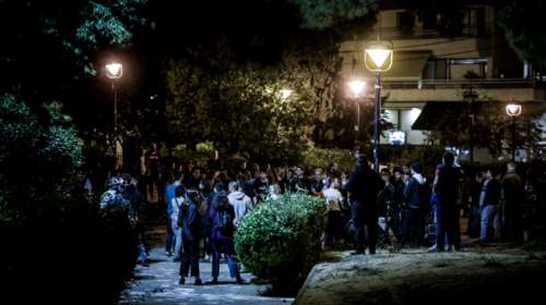 Αγ. Παρασκευή, Παγκράτι, Ακρόπολη, Λυκαβηττός: Μπύρα, πλατεία και &quot;αντίσταση&quot; στα μέτρα κατά της πανδημίας [εικόνες - βίντεο]