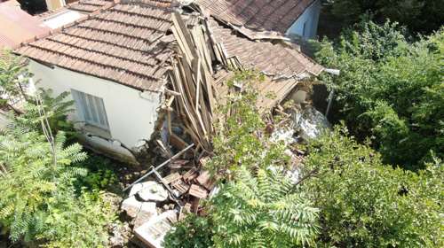 Ευθύμης Λέκκας - Η συγκλονιστική ανάρτηση για το πατρικό του στην Καρδίτσα: &quot;Το σπίτι των πρώτων αναμνήσεων μου δεν υπάρχει πιά&quot;