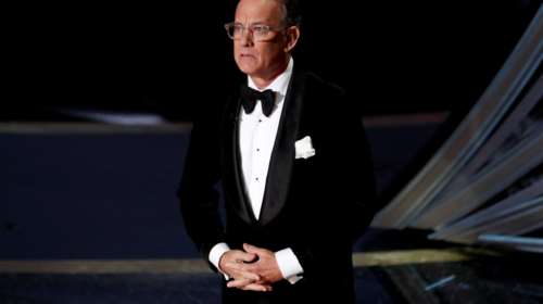 Παρουσιαστής ο Τομ Χανκς σε ειδική εκπομπή για την ορκωμοσία Μπάιντεν - Ταυτόχρονη προβολή στα μεγάλα αμερικανικά κανάλια