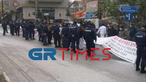 Θεσσαλονίκη: Συγκέντρωση διαμαρτυρίας και αποδοκιμασίες για την επίσκεψη Μητσοτάκη στο &quot;Παπανικολάου&quot;