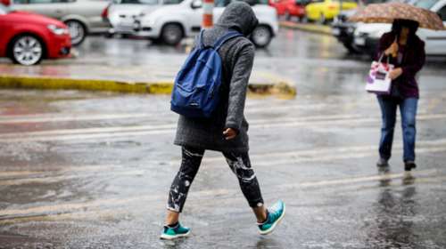 Κακοκαιρία και την Τετάρτη: Πού θα &quot;χτυπήσουν&quot; οι καταιγίδες, πέφτει η θερμοκρασία