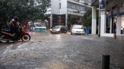Κακοκαιρία: Ποιες περιοχές θα σαρώσουν τα καιρικά φαινόμενα την Τρίτη - Καταιγίδες, χαλαζοπτώσεις και στην Αττική