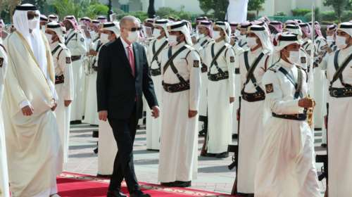 Die Welt: &quot;Την ώρα που η Άγκυρα είναι απομονωμένη, η Αθήνα συνάπτει συμμαχίες&quot;