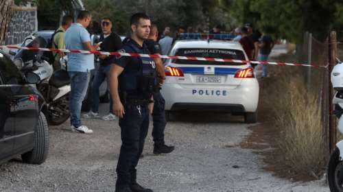 Μακελειό στη Λούτσα: Ποινική δίωξη στους δύο συλληφθέντες για ανθρωποκτονία κατά συρροή