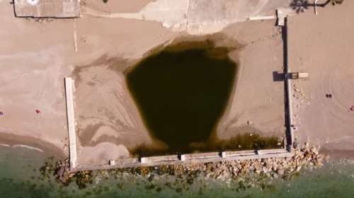 &quot;Τι ναι αυτό ρε;&quot;: Το πιο viral λιμανάκι του κόσμου βρίσκεται στην καρδιά της Αθηναϊκής Ριβιέρας [Βίντεο]