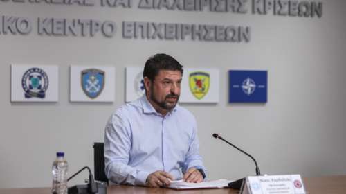 Κορονοϊός- Χαρδαλιάς: Αναλυτικά πού είναι υποχρεωτική πλέον η χρήση μάσκας