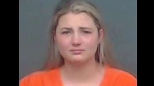 ΗΠΑ: Συνελήφθη 24χρονη δασκάλα έκανε σεξ με δύο ανήλικους 17 και 16 ετών