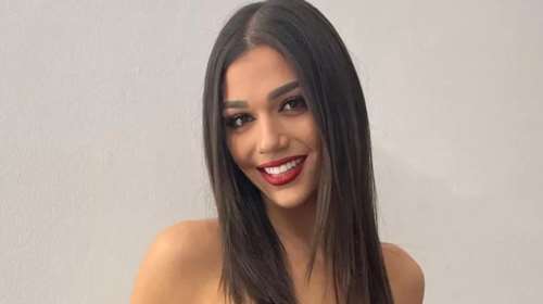 Μελίνα Νικολαΐδη: Στο γήπεδο με σέξι outfit για να στηρίξει τον σύντροφό της - Η τρυφερή αγκαλιά στον Αλέξανδρο Πολυχρονιάδη