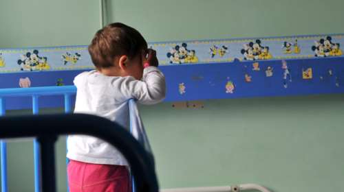 Πάτρα:  Εκτός κινδύνου τα 15 παιδιά με συμπτώματα μικροβιακής ίωσης - Τι αναφέρουν οι πρώτες εκτιμήσεις