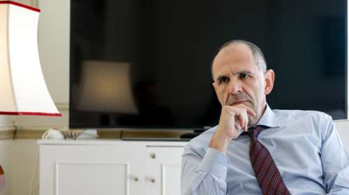 Γεραπετρίτης: Εξετάζουμε ακόμα και τον μηδενισμό της προκαταβολής φόρου για τις επιχειρήσεις