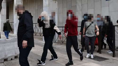 Λυγγερίδης: Ελεύθερος μετά την απολογία του ο αδελφός του 18χρονου που έχει προφυλακιστεί για τη δολοφονία Λυγγερίδη