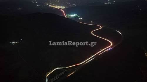 Ταλαιπωρία δίχως τέλος στην εθνική οδό μεταξύ Μαρτίνου και Κάστρου - Η ουρά χιλιομέτρων από ψηλά [Βίντεο]