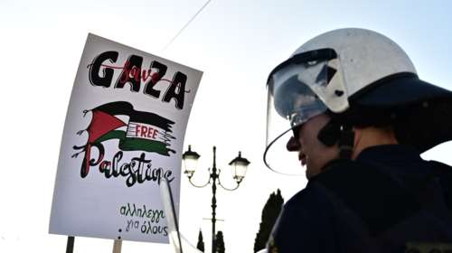 Μεγάλη συγκέντρωση αλληλεγγύης για την Παλαιστίνη στο Σύνταγμα [Εικόνες - βίντεο]