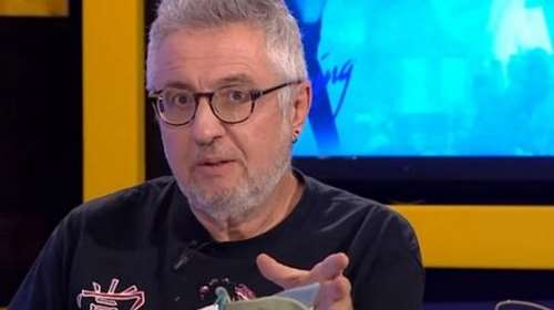Στάθης Παναγιωτόπουλος: Γιατί μετατέθηκε η δίκη του 59χρονου παρουσιαστή για τα ροζ βίντεο της πρώην συντρόφου του