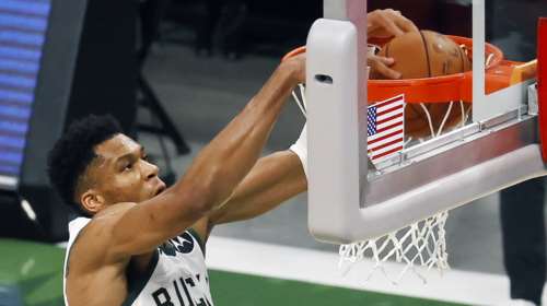 Πίστονς – Μπακς 89- 117: Επιστροφή στις νίκες με εντυπωσιακό Γιάννη