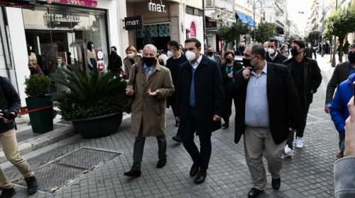 Τσίπρας από Πάτρα: Μπορεί να χαθεί και ολόκληρο το 2021 χωρίς να έχει επιτευχθεί ανοσία στην κοινότητα